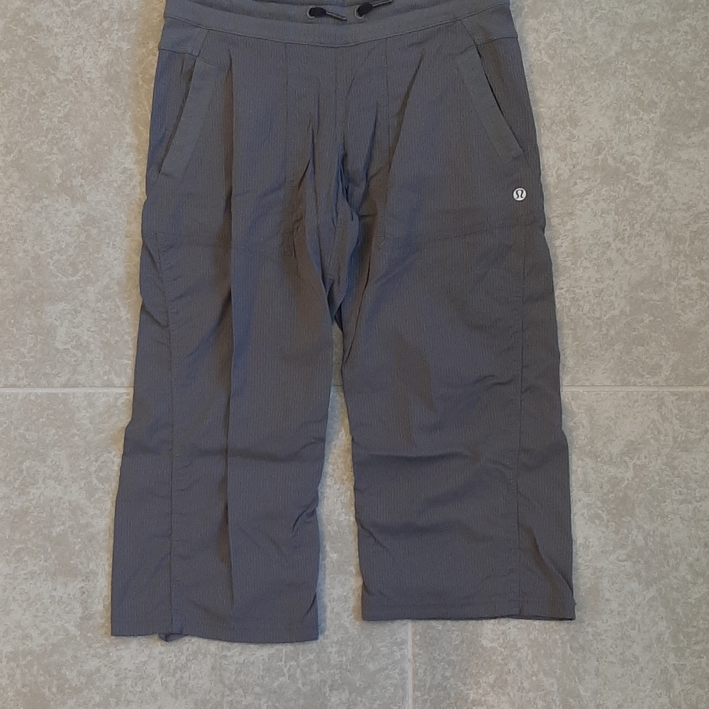 Lululemon gray studio crop pants